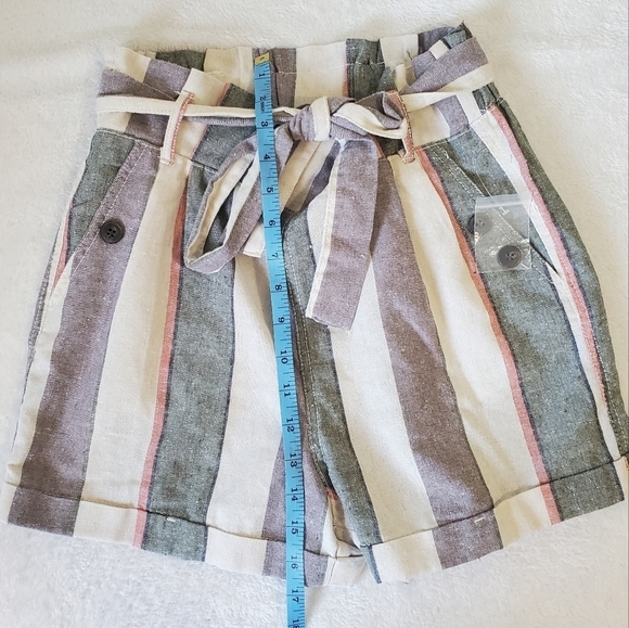 High Waist Shorts - Picture 4 of 6